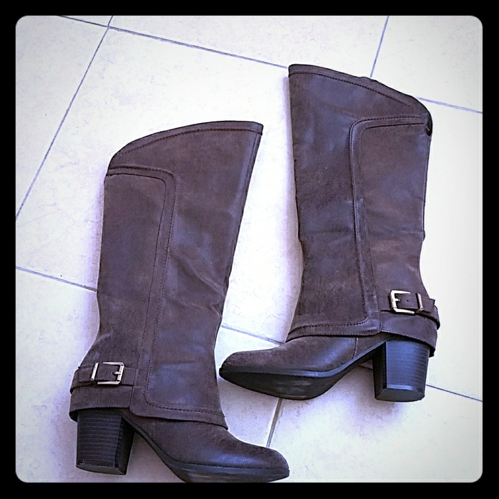 Fergalicious Boots by Fergie size 8.5